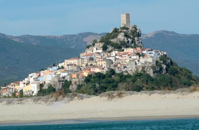 Sardegna Appartamento Posada Bagian luar foto